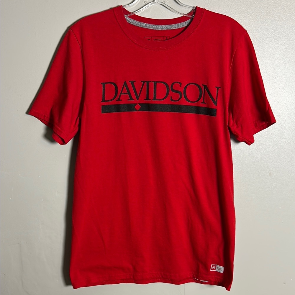Davidson College North Carolina Russell Athletic Red T-Shirt Adult Unisex Size S